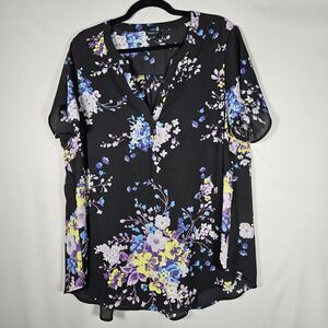 Torrid Womens sz 2 Black Floral Print Henley Long Tunic‎ Top Blouse Casual Flowy